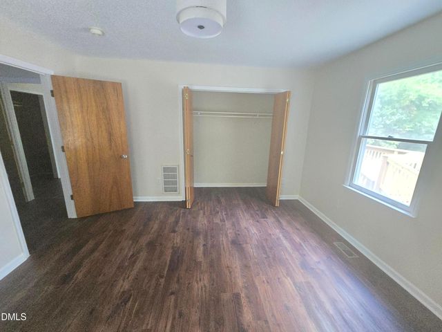 438 Dudley Street, Burlington, NC 27217