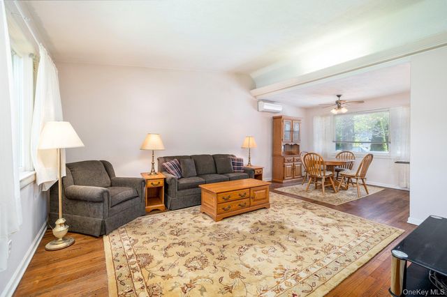 9 Gold Street, Kings Park, NY 11754