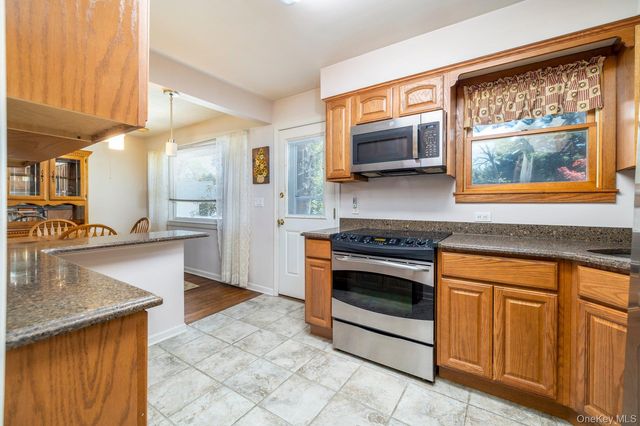 9 Gold Street, Kings Park, NY 11754