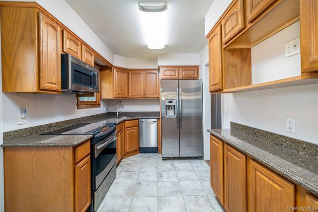 9 Gold Street, Kings Park, NY 11754