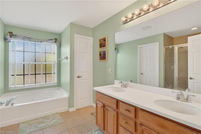 2787 Orange Grove TRL E, Naples, FL 34120