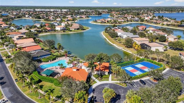 2787 Orange Grove TRL E, Naples, FL 34120