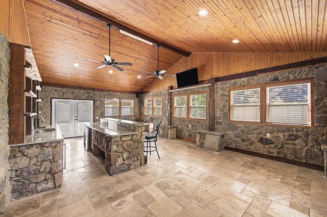 7453 Harrow Dr, Nashville, TN 37221
