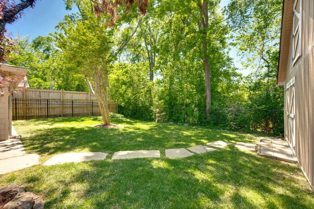 7453 Harrow Dr, Nashville, TN 37221