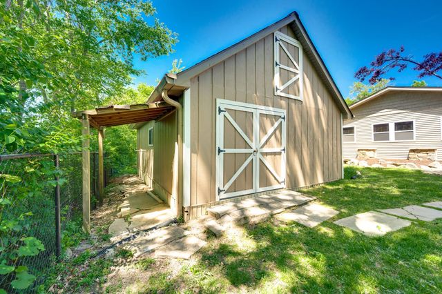 7453 Harrow Dr, Nashville, TN 37221