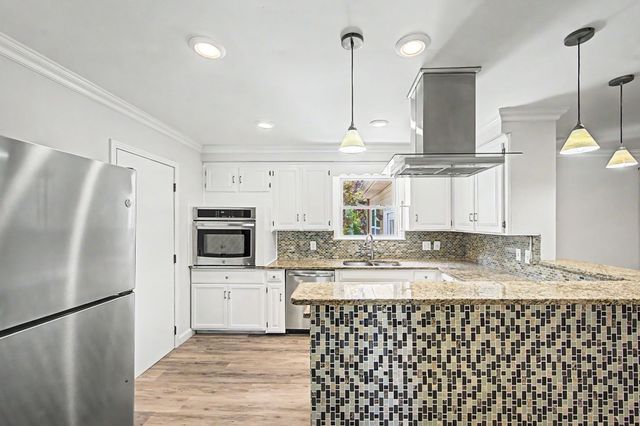 7453 Harrow Dr, Nashville, TN 37221