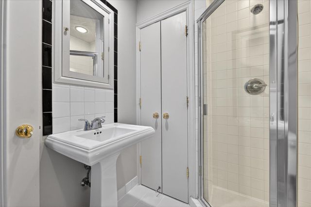 421 S Ashley Street, Ann Arbor, MI 48103