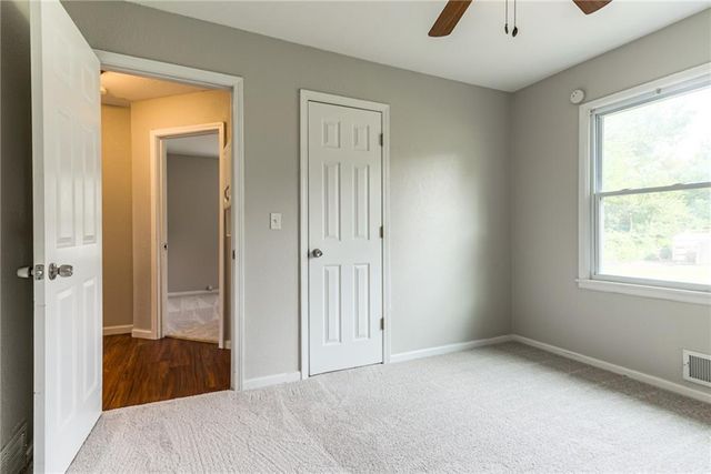 9200 E 87th Street, Raytown, MO 64138