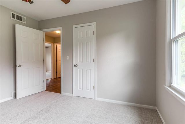9200 E 87th Street, Raytown, MO 64138