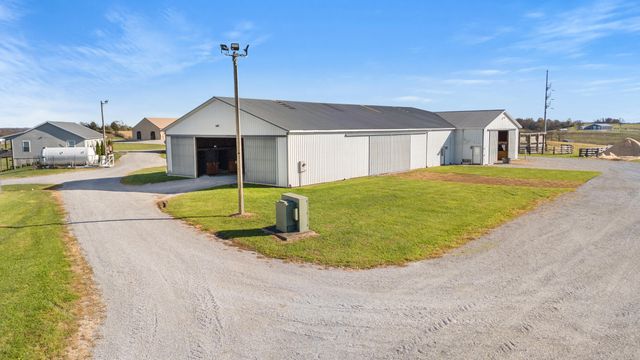 4487 Louisville Road, Salvisa, KY 40372