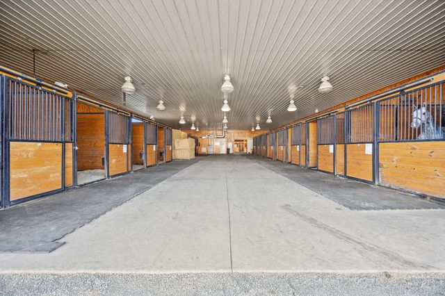 4487 Louisville Road, Salvisa, KY 40372