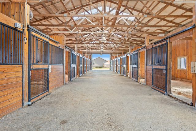 4487 Louisville Road, Salvisa, KY 40372