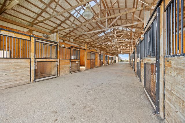 4487 Louisville Road, Salvisa, KY 40372