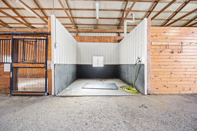 4487 Louisville Road, Salvisa, KY 40372