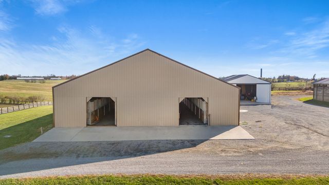 4487 Louisville Road, Salvisa, KY 40372