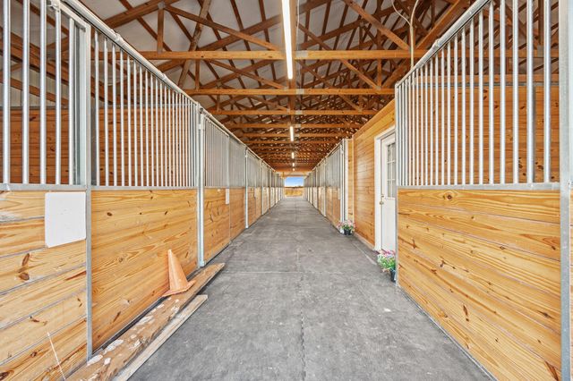 4487 Louisville Road, Salvisa, KY 40372