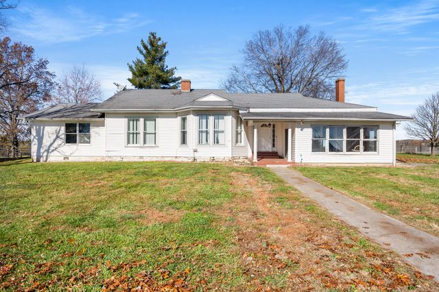 4487 Louisville Road, Salvisa, KY 40372