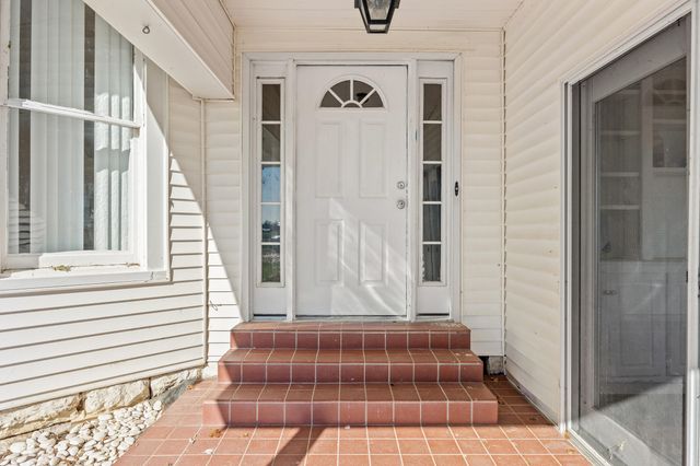 4487 Louisville Road, Salvisa, KY 40372