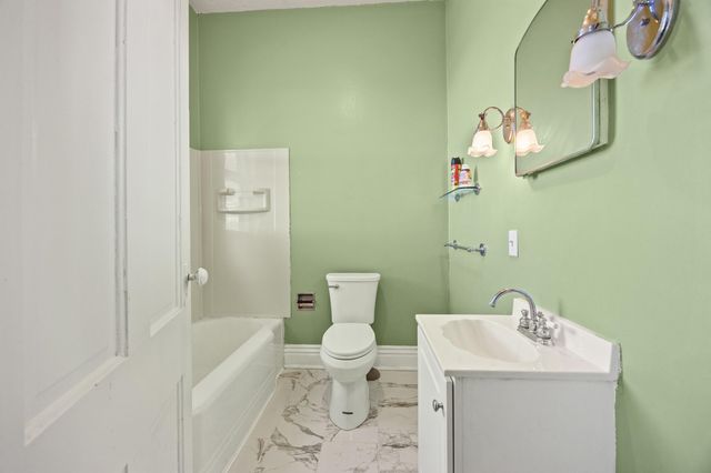 4487 Louisville Road, Salvisa, KY 40372