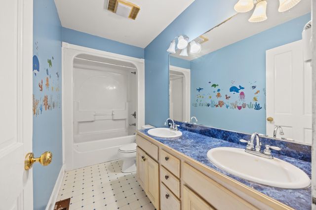 4487 Louisville Road, Salvisa, KY 40372