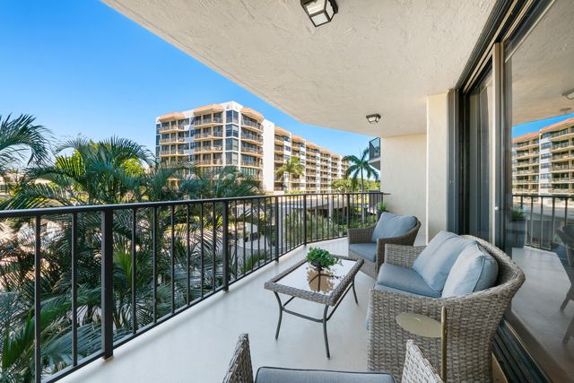 859 Jeffery Street 306, Boca Raton, FL 33487