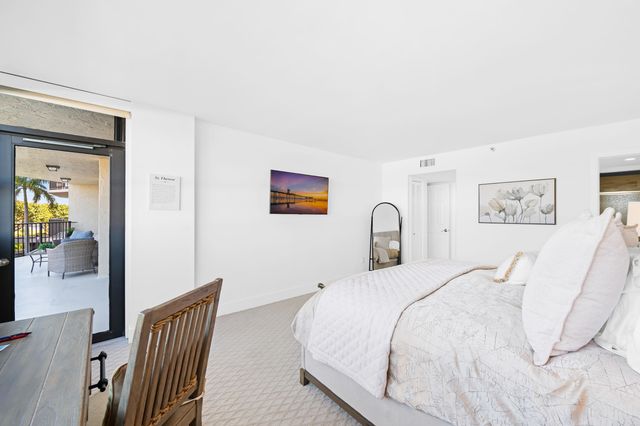 859 Jeffery Street 306, Boca Raton, FL 33487