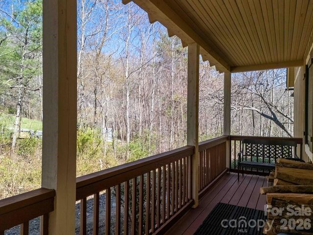 98 Mill Pond Drive, Tuckasegee, NC 28783