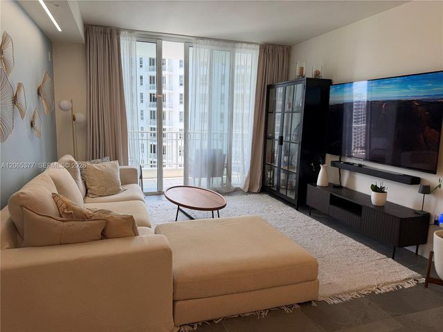 801 Brickell Key Boulevard 1805, Miami, FL 33131