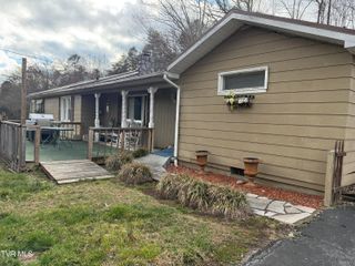 401 North Mohawk Drive, Erwin, TN 37650