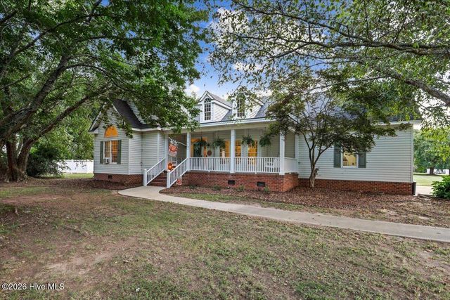 8622 Carter Grove Drive, Elm City, NC 27822