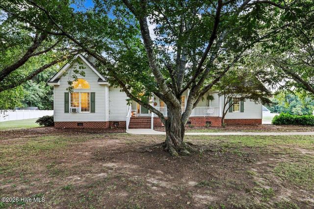 8622 Carter Grove Drive, Elm City, NC 27822