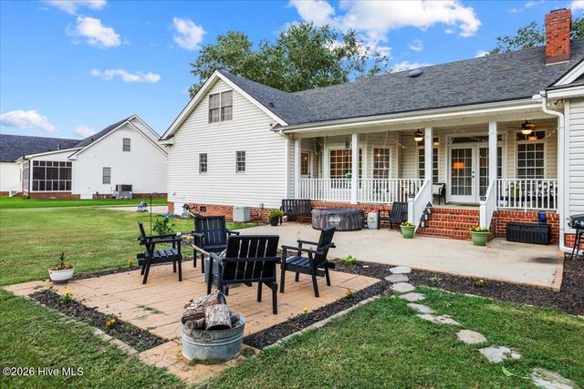 8622 Carter Grove Drive, Elm City, NC 27822