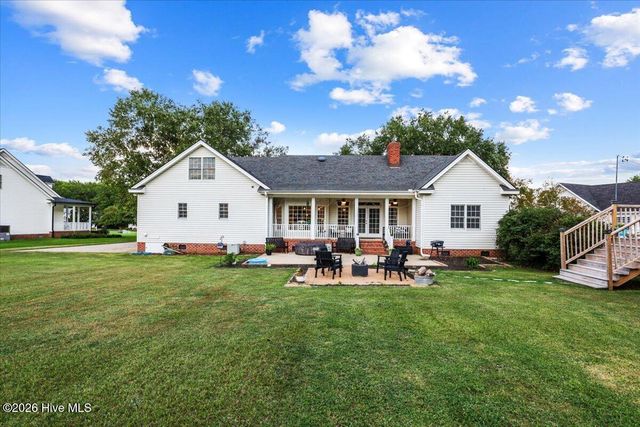 8622 Carter Grove Drive, Elm City, NC 27822