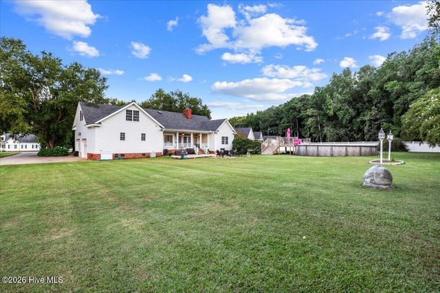 8622 Carter Grove Drive, Elm City, NC 27822