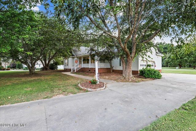 8622 Carter Grove Drive, Elm City, NC 27822