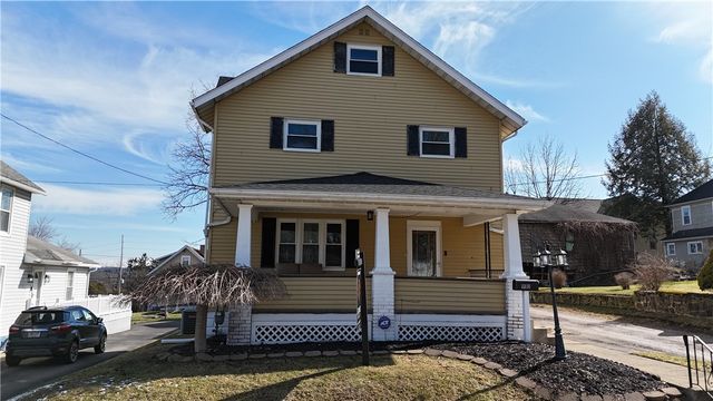 910 Temple Avenue, New Castle, PA 16101