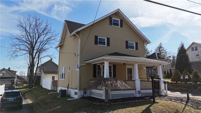 910 Temple Avenue, New Castle, PA 16101