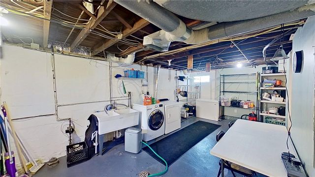 910 Temple Avenue, New Castle, PA 16101