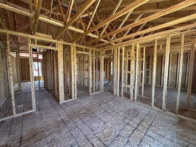 424 Honeycrisp Drive NE, Louisville, OH 44641