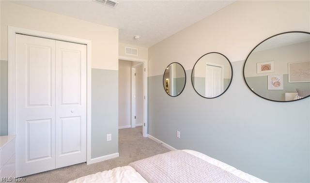 424 Honeycrisp Drive NE, Louisville, OH 44641