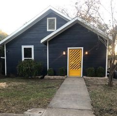 407 Wayne Street, Dallas, TX 75223