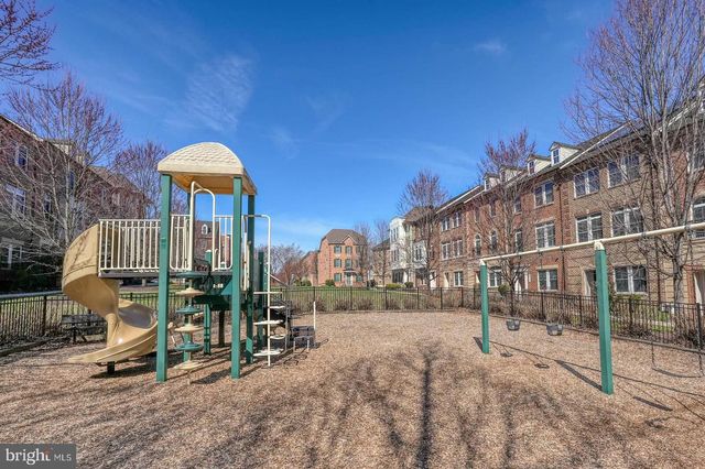 376 PARKVIEW, Gaithersburg, MD 20878