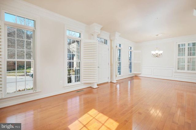 376 PARKVIEW, Gaithersburg, MD 20878