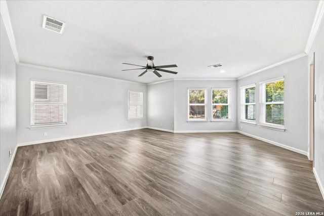 8502 Park Olympia, Universal City, TX 78148