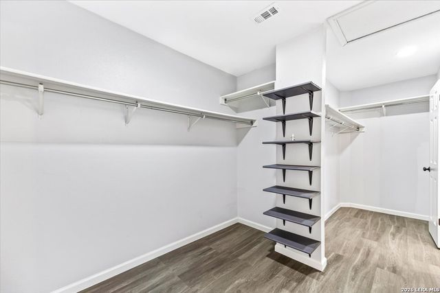 8502 Park Olympia, Universal City, TX 78148