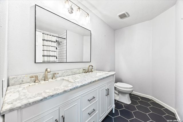 8502 Park Olympia, Universal City, TX 78148
