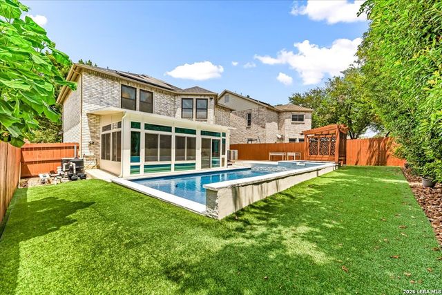 8502 Park Olympia, Universal City, TX 78148