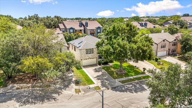 8502 Park Olympia, Universal City, TX 78148