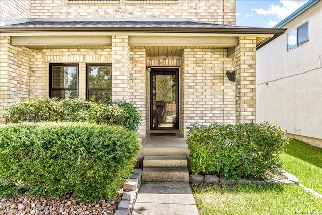 8502 Park Olympia, Universal City, TX 78148