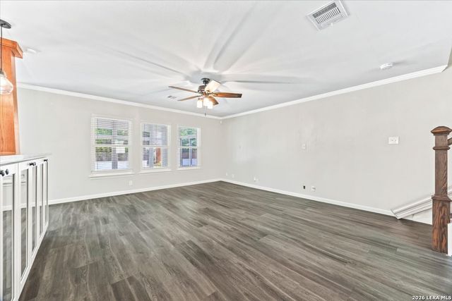8502 Park Olympia, Universal City, TX 78148